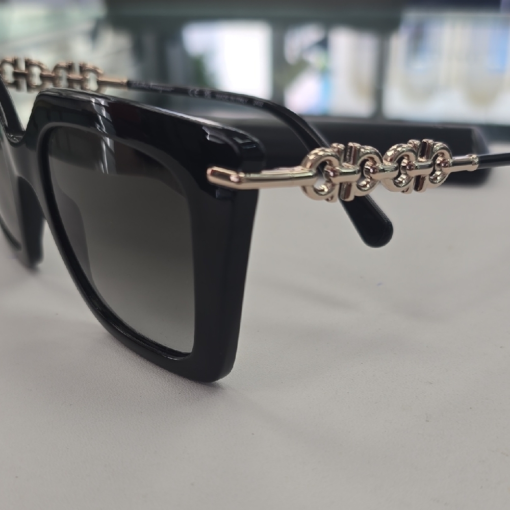 SALVATORE FERRAGAMO Chic Black Sunglasses with Gold Detailing